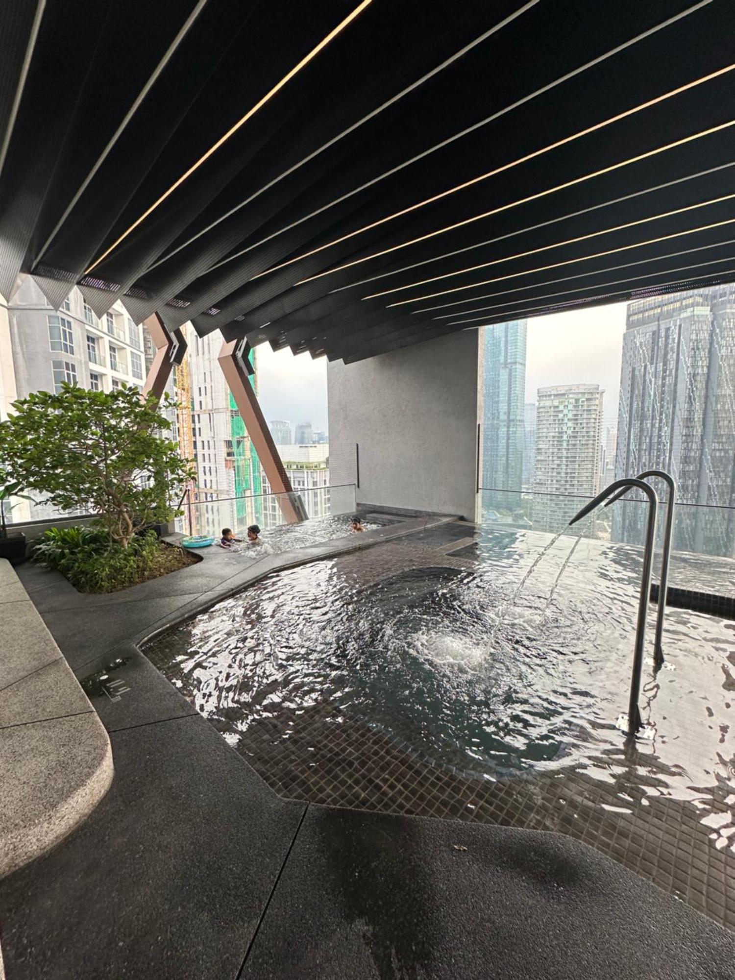 Skyline Homes By Scarletz Suites Klcc Kuala Lumpur Luaran gambar